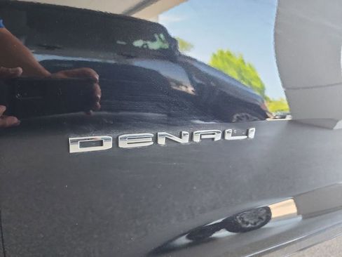 Certified 2025 GMC Acadia Denali w/ Super Cruise Package AWD/4WD image 31