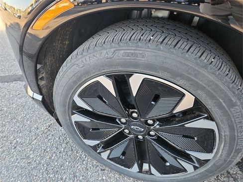 Certified 2024 Chevrolet Blazer EV RS image 96