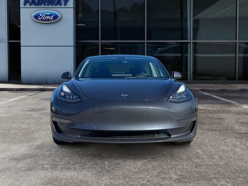 Used 2022 Tesla Model 3 image 2