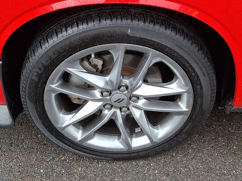 Used 2022 Dodge Challenger GT AWD/4WD image 9