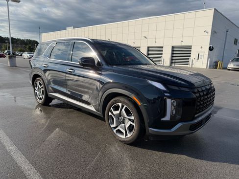Used 2024 Hyundai Palisade Limited FWD image 4