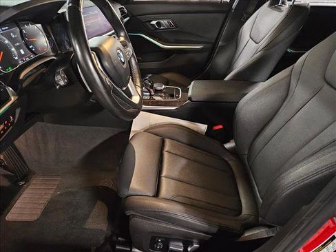 Used 2021 BMW 330i Sedan w/ Convenience Package image 17