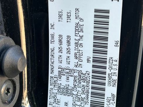 Used 2024 Toyota Sequoia Platinum image 32