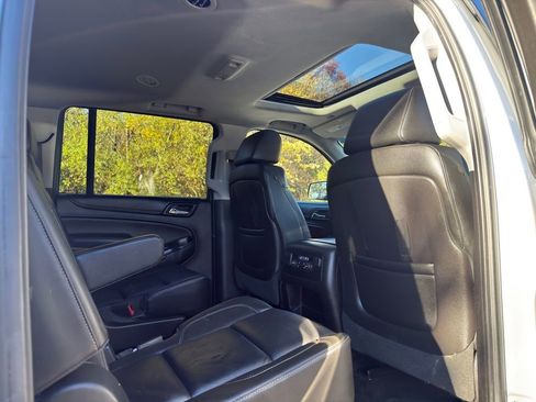 Used 2016 GMC Yukon XL SLT w/ HD Trailering Package image 26