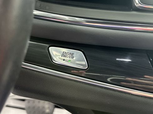 Used 2022 Buick Enclave Essence w/ Sport Touring Edition image 30