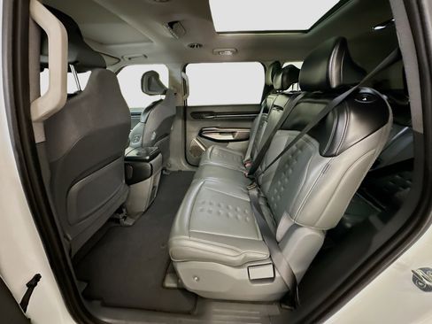 Used 2024 Kia EV9 Wind image 30