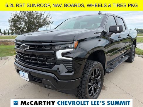 Used 2025 Chevrolet Silverado 1500 RST w/ Dark Appearance Package AWD/4WD image 4