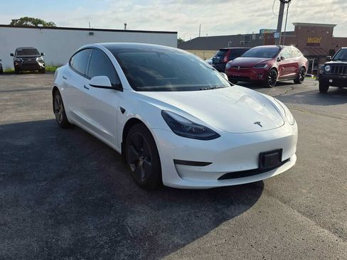 Used 2022 Tesla Model 3 RWD image 1