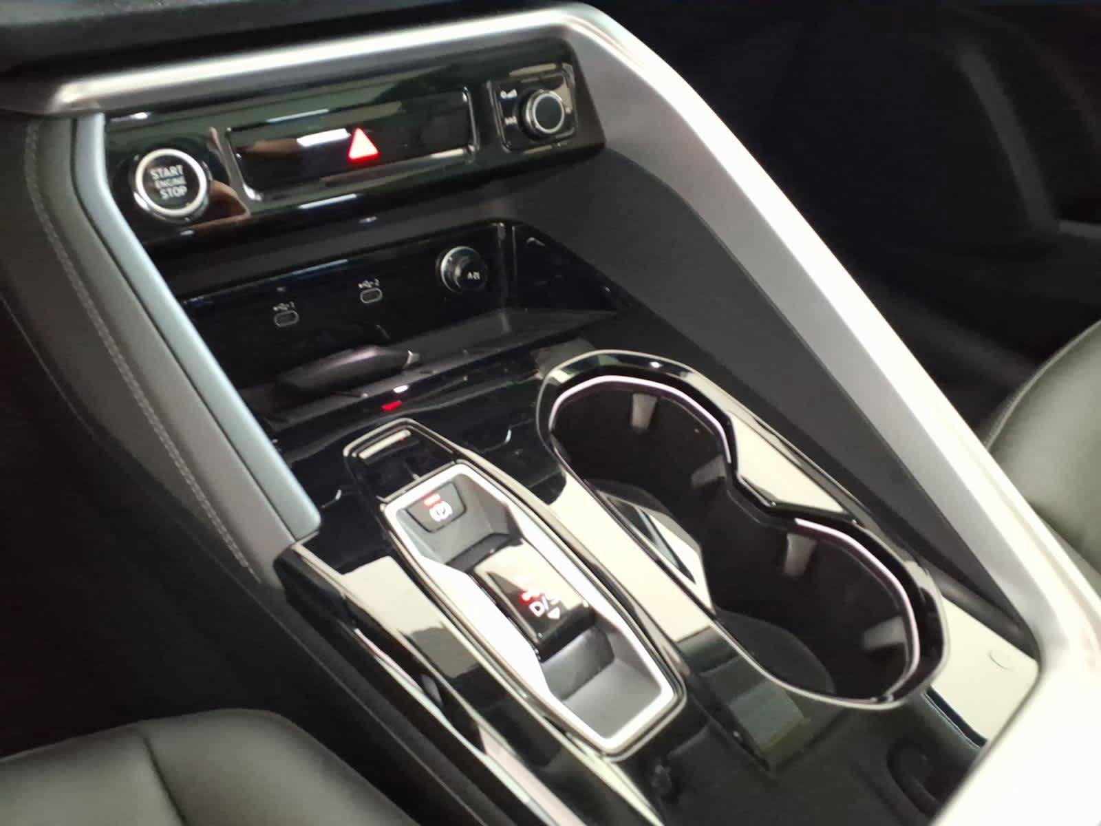 Used 2025 Audi Q5 Premium w/ Convenience Package AWD/4WD image 13