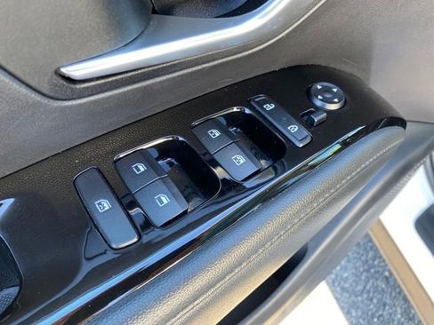 Used 2024 Hyundai Tucson Limited image 18