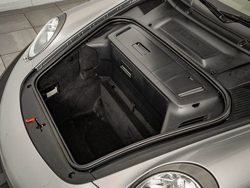 Used 2005 Porsche 911 Carrera S image 30