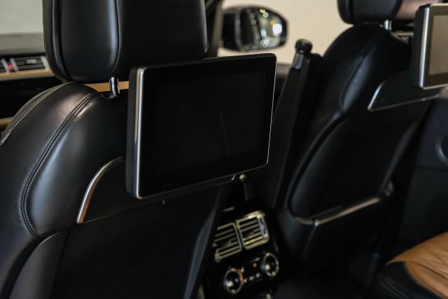 Used 2019 Land Rover Range Rover SV Autobiography Dynamic AWD/4WD image 34