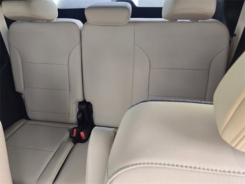 New 2026 Buick Enclave Preferred image 9