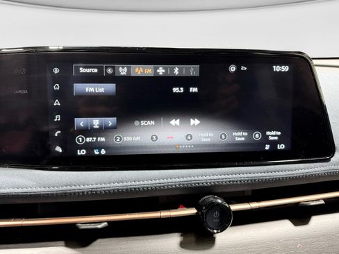 Used 2024 Nissan Ariya AWD image 11