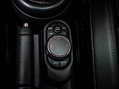 Used 2019 MINI Cooper S FWD image 18