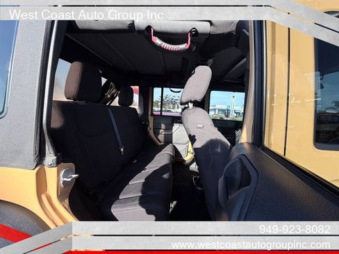 Used 2014 Jeep Wrangler Unlimited Sport w/ Quick Order Package 24S AWD/4WD image 12