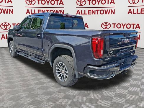 Used 2023 GMC Sierra 1500 AT4 w/ Technology Package AWD/4WD image 4