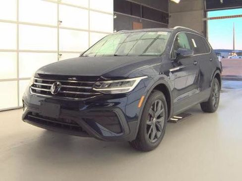 Used 2022 Volkswagen Tiguan SE image 6