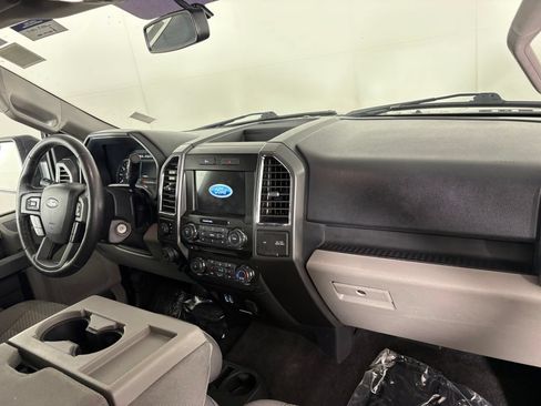 Used 2016 Ford F150 XLT w/ Equipment Group 302A Luxury AWD/4WD image 33