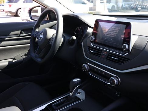 Certified 2025 Nissan Altima 2.5 S image 19