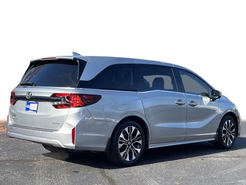 Certified 2025 Honda Odyssey Elite image 32