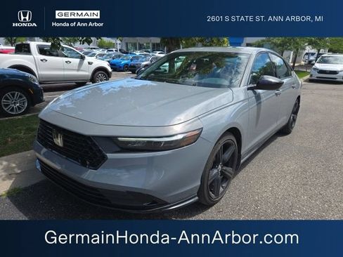 Used 2023 Honda Accord Sport image 1
