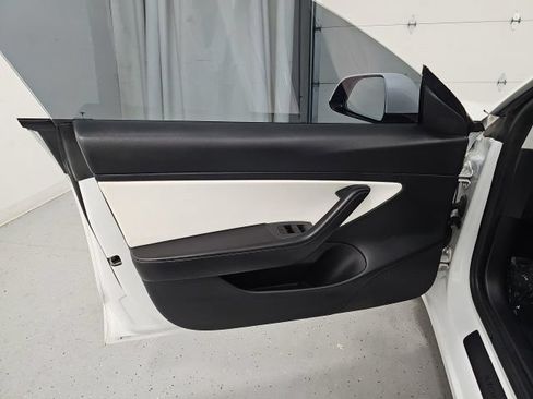 Used 2021 Tesla Model 3 Performance AWD/4WD image 12