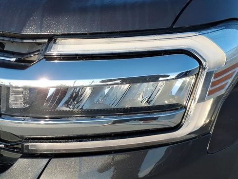 Used 2024 Ford Expedition Limited AWD/4WD image 8