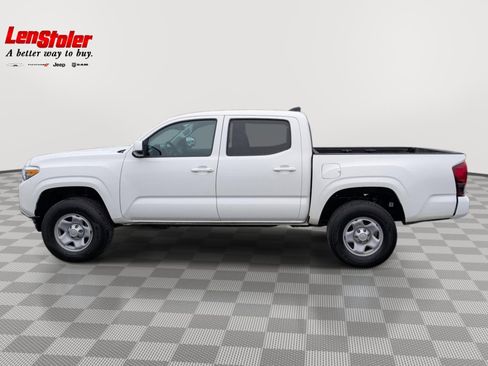 Used 2023 Toyota Tacoma SR AWD/4WD image 2