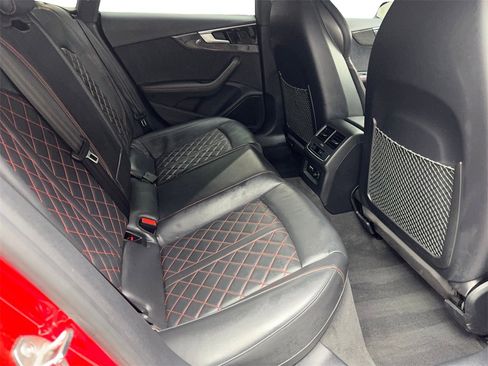 Used 2024 Audi S5 Premium Plus w/ Premium Plus Package image 39