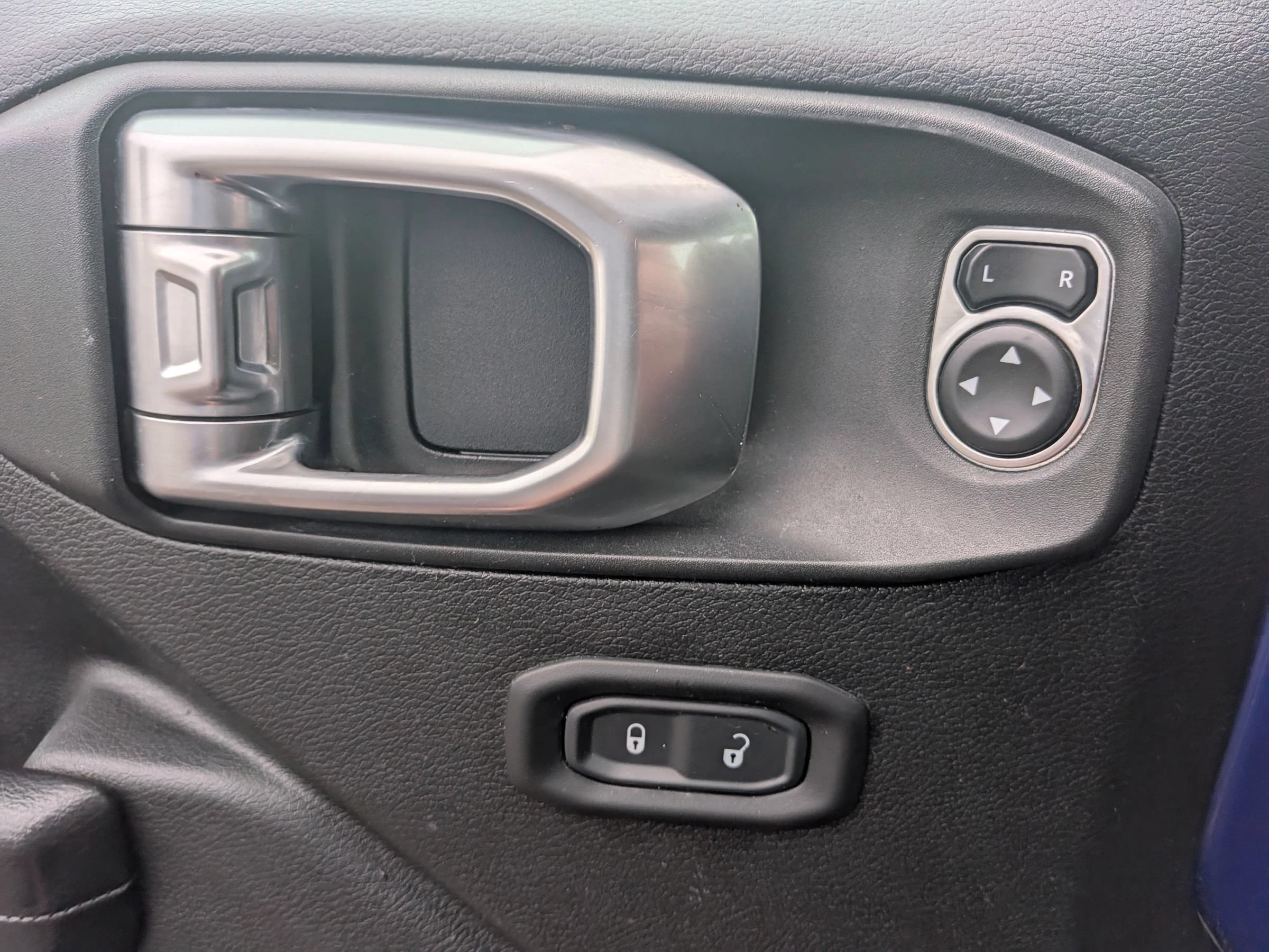 Used 2020 Jeep Wrangler Unlimited Sport AWD/4WD image 24