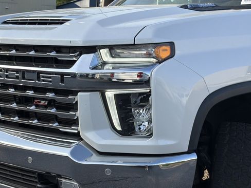 Used 2022 Chevrolet Silverado 2500 LTZ w/ LTZ Premium Package image 8