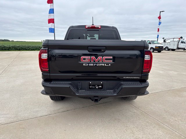 Used 2024 GMC Canyon Denali AWD/4WD image 5