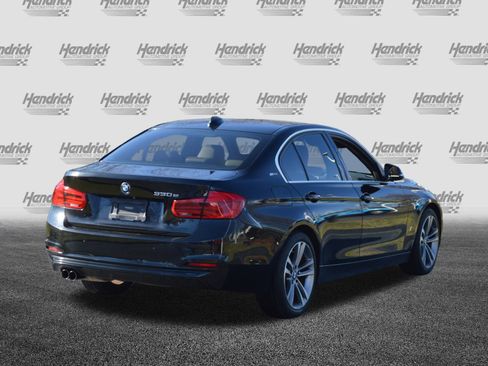 Used 2017 BMW 330e image 11