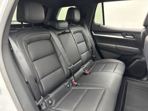 New 2027 GMC Terrain Elevation w/ Elevation Premium Package FWD image 36