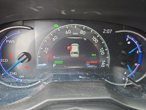 Used 2024 Toyota RAV4 XSE AWD/4WD image 18