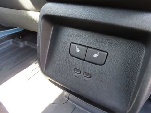 Certified 2025 Chevrolet Equinox EV RS w/ Convenience Package II AWD/4WD image 43