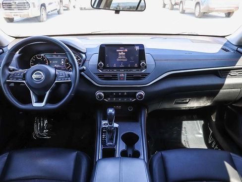 Used 2020 Nissan Altima 2.5 SR FWD image 12