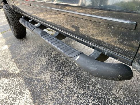 Used 2018 Chevrolet Silverado 2500 LT w/ Midnight Edition AWD/4WD image 4
