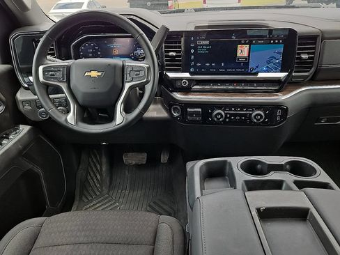 Used 2025 Chevrolet Silverado 2500 LT w/ Texas Edition AWD/4WD image 19
