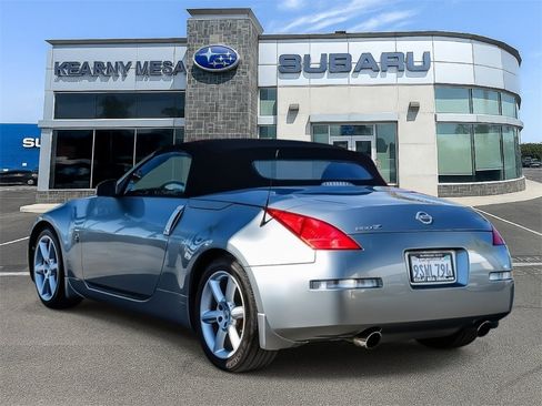 Used 2005 Nissan 350Z Grand Touring image 4