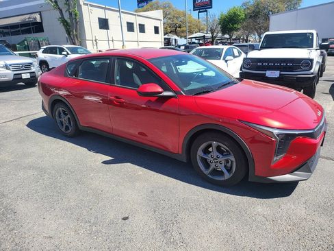 Used 2025 Kia K4 LXS image 6