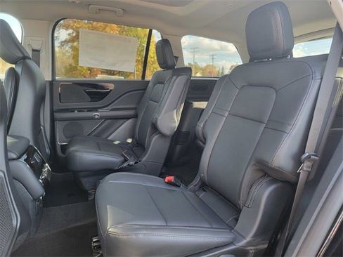 New 2026 Lincoln Aviator AWD image 20