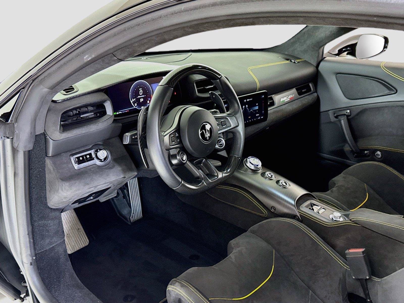 Used 2022 Maserati MC20 Coupe RWD image 12
