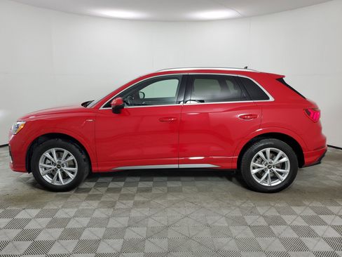 Certified 2022 Audi Q3 2.0T Premium w/ Convenience Package image 6