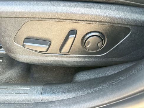 Used 2024 Kia Sportage EX FWD image 12