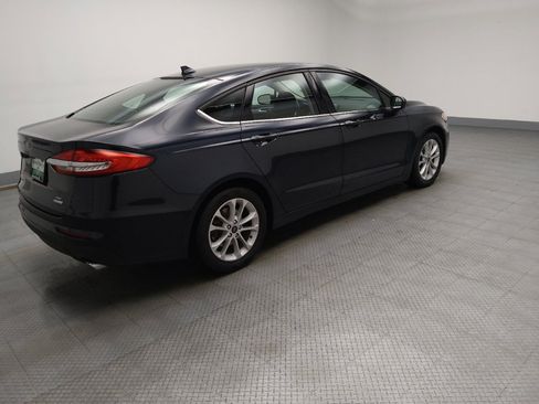 Used 2020 Ford Fusion SE image 10