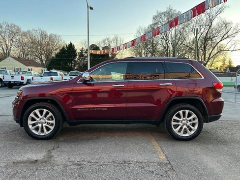 Used 2017 Jeep Grand Cherokee Limited w/ Luxury Group II image 11