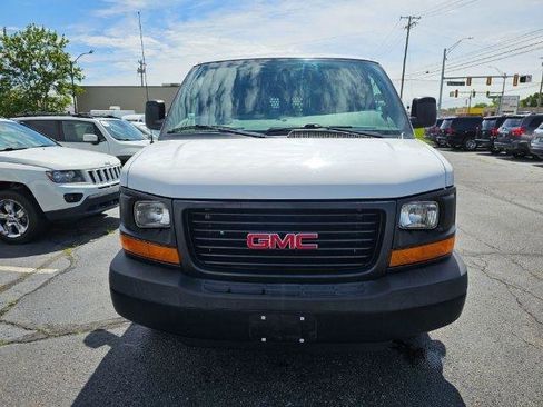 Used 2014 GMC Savana 2500 RWD image 2