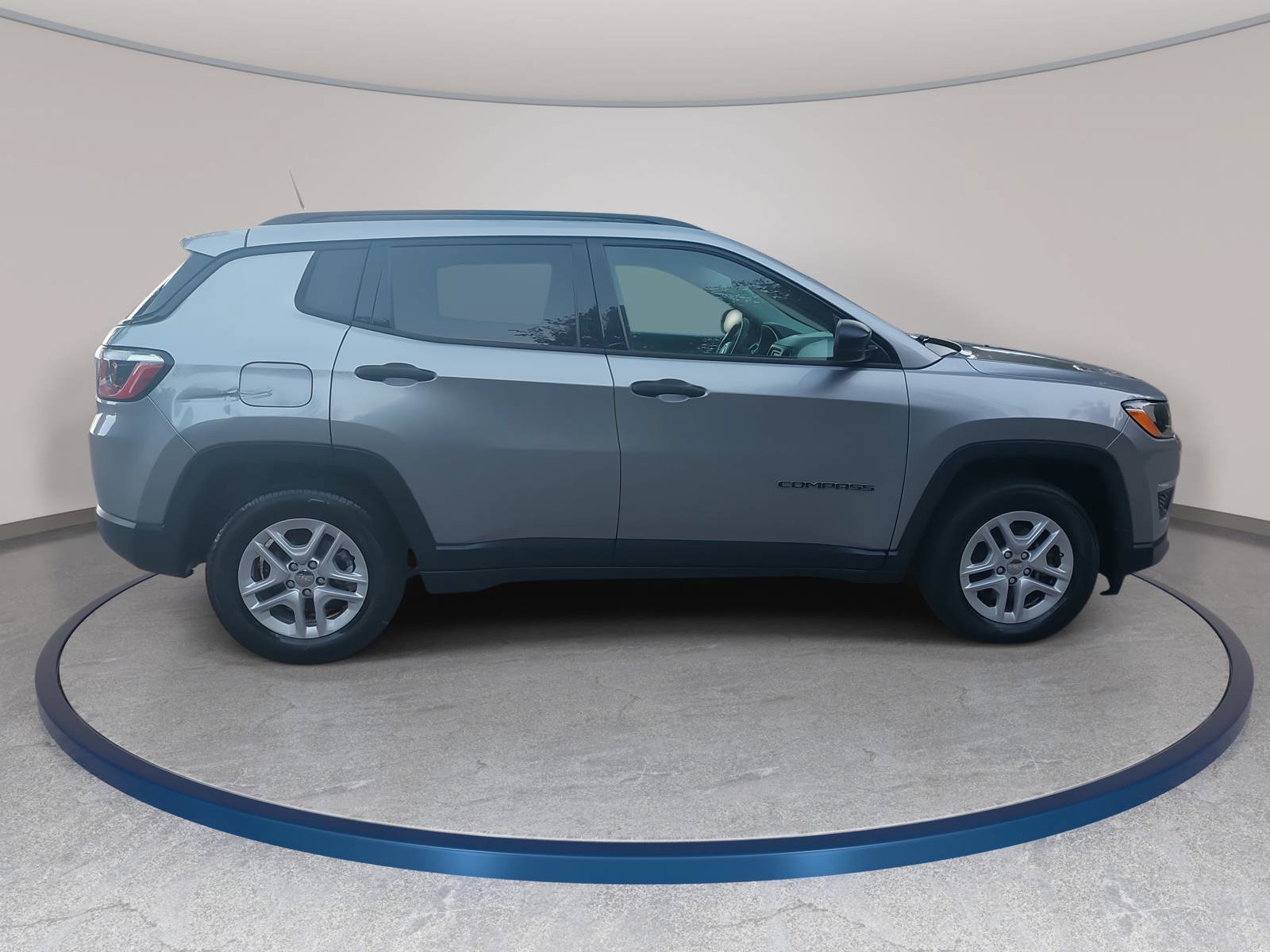 Used 2017 Jeep Compass Sport FWD image 4